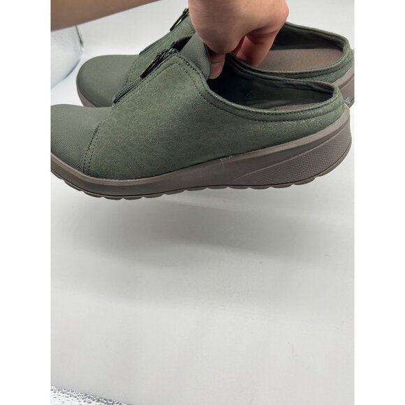 Bzees Green Flossy Slip On Mule Clog Shoe Women Size 8.5M - Picture 4 of 11